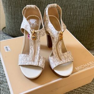 Michael Kors Cream Logo T-Strap Block Heel Sandals with Gold Zipper